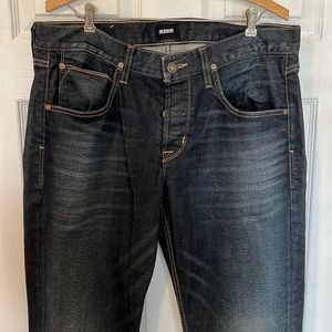 HUDSON BYRON Men’s 5 pocket Blue Jeans, NWOT, straight leg.